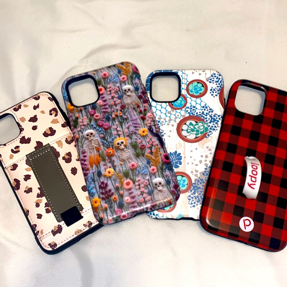 LOT OF 4 iPhone 11 Cases